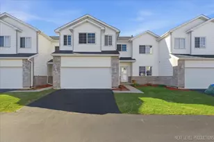 1742 Waters Edge Dr, Minooka, IL 60447 - Photo 1