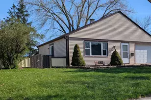 16 Afton Dr, Montgomery, IL 60538 - Photo 1