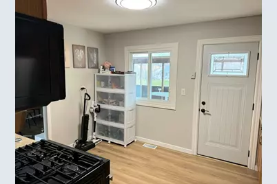 8113 Carlisle Drive, Hanover Park, IL 60133 - Photo 9