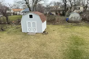 8113 Carlisle Dr, Hanover Park, IL 60133 - Photo 25