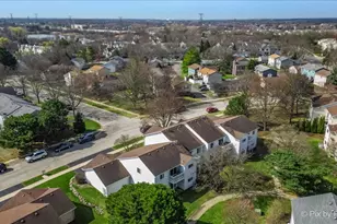 308 Sandpebble Ln, Aurora, IL 60504 - Photo 39