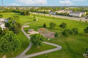 308 Sandpebble Ln, Aurora, IL 60504 - Photo 33