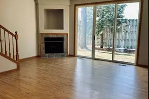 709 Blossom Ct, Naperville, IL 60540 - Photo 5