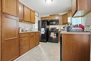 739 Hale St, Normal, IL 61761 - Photo 7