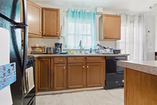 739 Hale St, Normal, IL 61761 - Photo 9