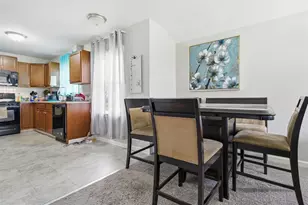 739 Hale St, Normal, IL 61761 - Photo 5