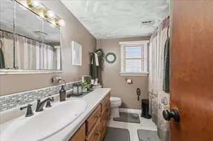 19216 John Kirkham Dr, Romeoville, IL 60446 - Photo 17