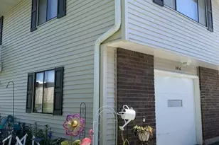 1436 Millbrook Ct, Schaumburg, IL 60193 - Photo 3