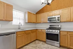 5411 Meadowbrook St, Plainfield, IL 60586 - Photo 5