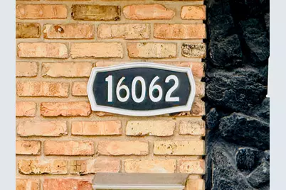 16062 Woodlawn East Avenue, South Holland, IL 60473 - Photo 3