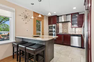 770 Easy St, Glendale Heights, IL 60139 - Photo 9