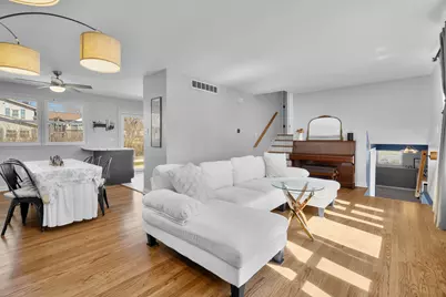 802 Timber Lane, Darien, IL 60561 - Photo 5