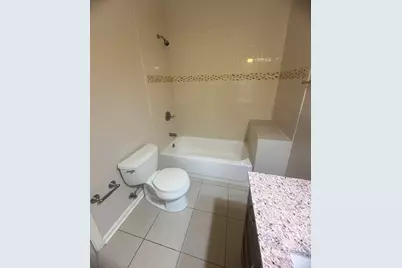 2733 N Marmora Avenue #2w, Chicago, IL 60639 - Photo 5