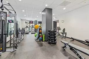 630 N State St, Chicago, IL 60654 - Photo 25