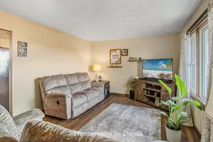 7621 E 3000S Rd, Saint Anne, IL 60964 - Photo 7