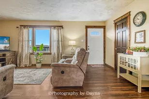 7621 E 3000S Rd, Saint Anne, IL 60964 - Photo 5