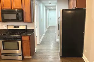 2254 W Arthur Ave, Chicago, IL 60645 - Photo 3