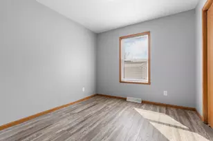 2523 Bluffside Dr, Rockford, IL 61109 - Photo 9