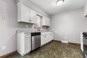 2523 Bluffside Dr, Rockford, IL 61109 - Photo 5