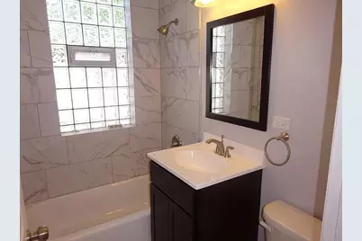5354 W Byron Street #2, Chicago, IL 60641 - Photo 3