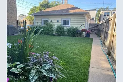 5354 W Byron Street #2, Chicago, IL 60641 - Photo 5