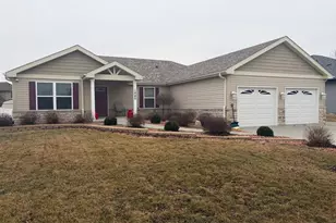1840 Yorktown Dr, Bourbonnais, IL 60914 - Photo 1