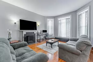 441 E 42nd St, Chicago, IL 60653 - Photo 5