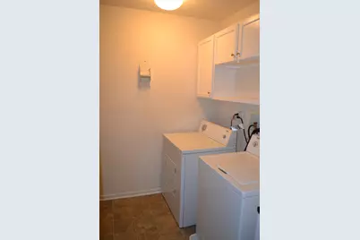 161 Springbrook Trail S, Oswego, IL 60543 - Photo 15