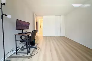 360 E Randolph St, Chicago, IL 60601 - Photo 9