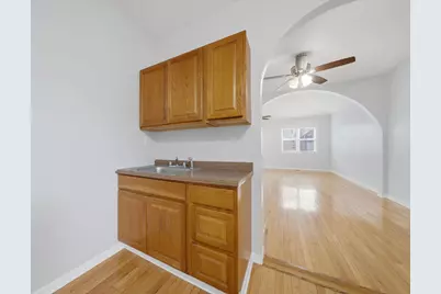2125 W 18th Place #5, Chicago, IL 60608 - Photo 9