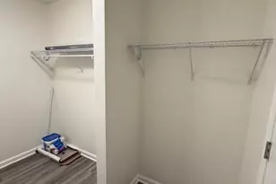 635 Limerick Ln, Schaumburg, IL 60193 - Photo 13