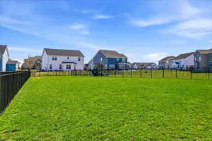 21127 Coventry Cir, Shorewood, IL 60404 - Photo 33