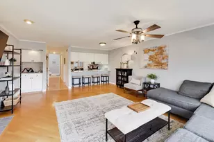 334 Bristol Ln, Fox River Grove, IL 60021 - Photo 9