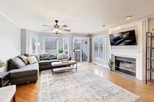 334 Bristol Ln, Fox River Grove, IL 60021 - Photo 11