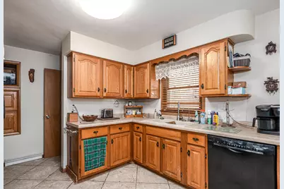 2807 Carmac Road, Rockford, IL 61101 - Photo 9