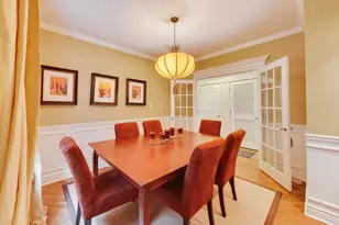 5526 N Winthrop Ave, Chicago, IL 60640 - Photo 9