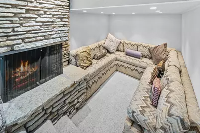 1916 Midwest Club Parkway, Oak Brook, IL 60523 - Photo 39