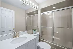 1916 Midwest Club Pkwy, Oak Brook, IL 60523 - Photo 37