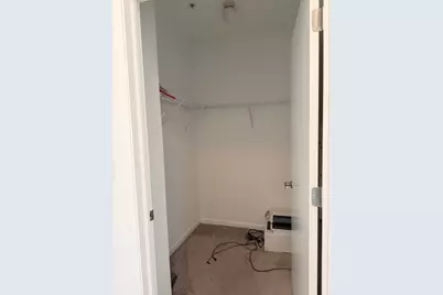 21 W Chestnut Street #1708, Chicago, IL 60610 - Photo 9