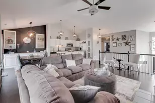 2325 Georgetown Cir, Aurora, IL 60503 - Photo 13