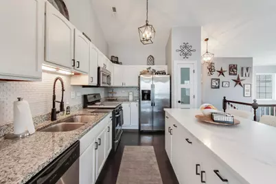 2325 Georgetown Circle, Aurora, IL 60503 - Photo 9