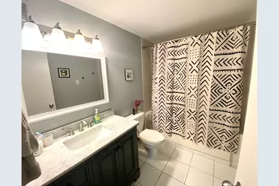 1250 W Van Buren Street #208, Chicago, IL 60607 - Photo 9