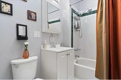 1351 W Sunnyside Avenue #2, Chicago, IL 60640 - Photo 11