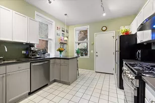 1351 W Sunnyside Ave, Chicago, IL 60640 - Photo 13