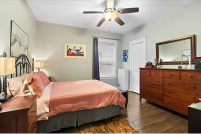 1351 W Sunnyside Avenue #2, Chicago, IL 60640 - Photo 7