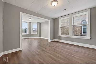 738 E Marquette Road, Chicago, IL 60637 - Photo 3