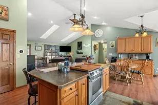 107 Lost Ln, Savanna, IL 61074 - Photo 9