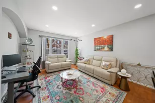 1142 Georgetown Way, Vernon Hills, IL 60061 - Photo 7