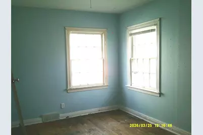 1725 23rd Avenue, Rock Island, IL 61201 - Photo 9