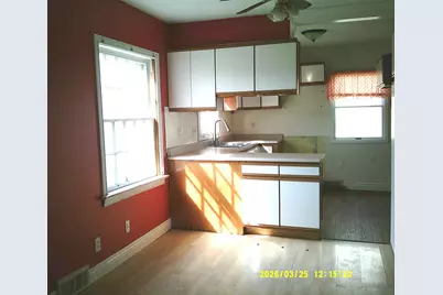 1725 23rd Avenue, Rock Island, IL 61201 - Photo 5